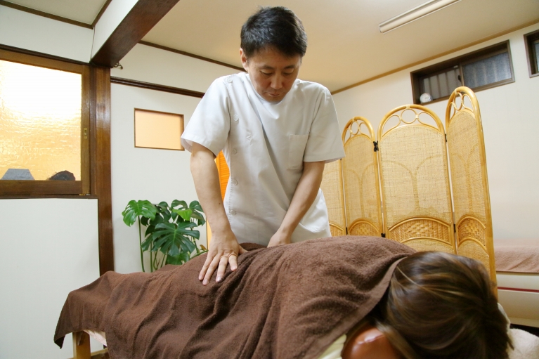 あおぞら鍼灸整骨院　施術